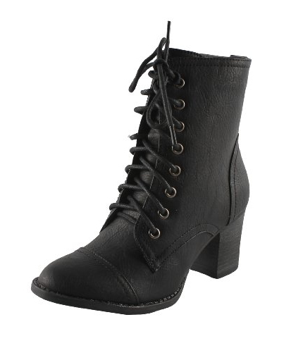 Pin My StyleWomens Black and White Combat Boots Outfits with High ...